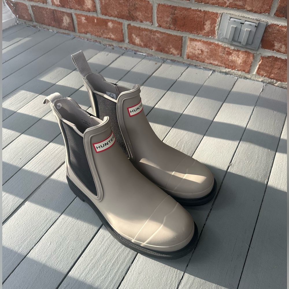 Hunter Boots - Men’s 8, Women’s 10